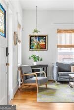 327 5th ST NE