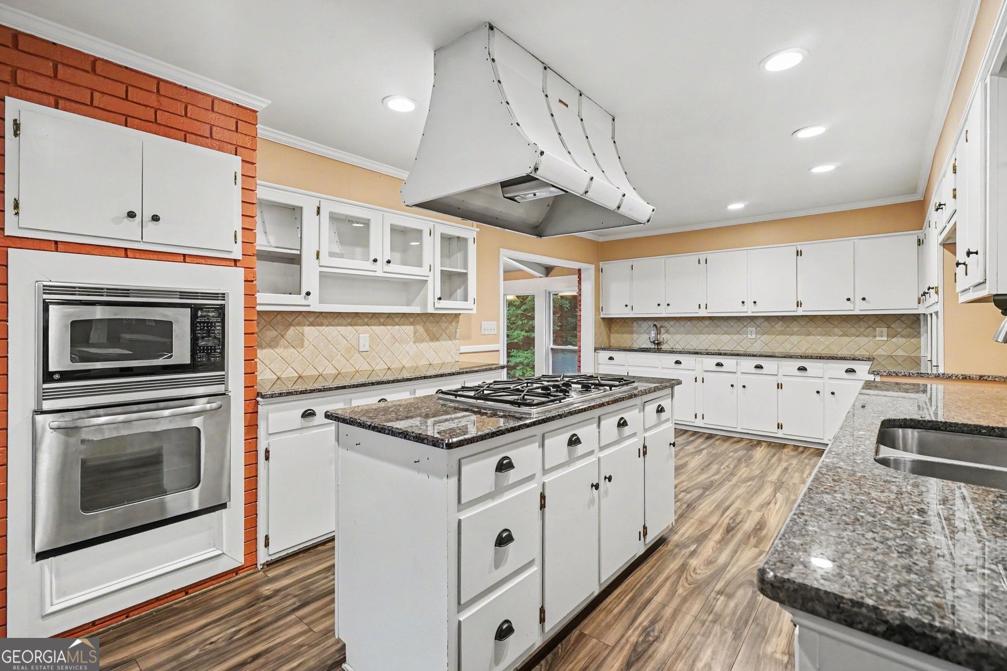 326 Fayette DR