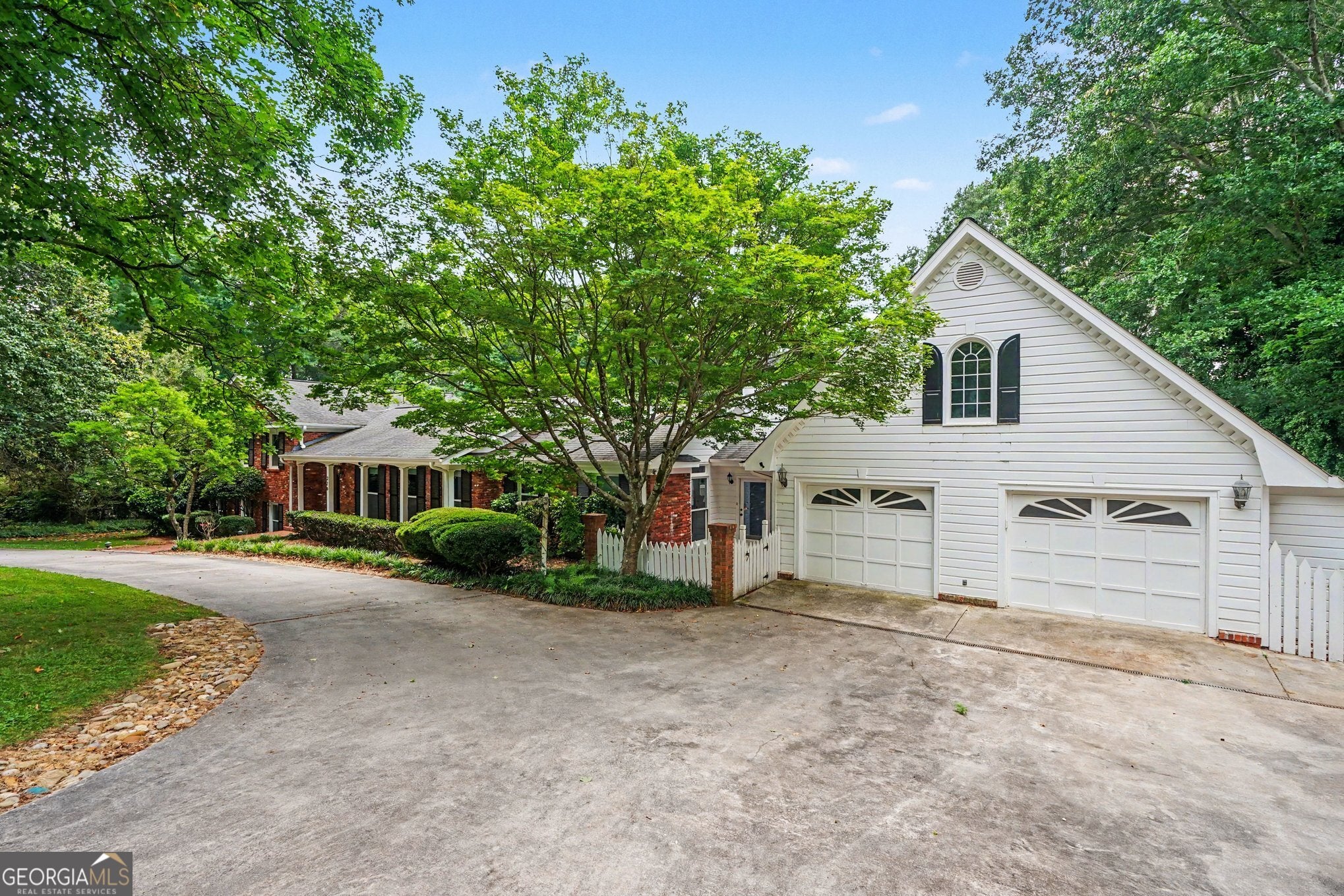 326 Fayette DR