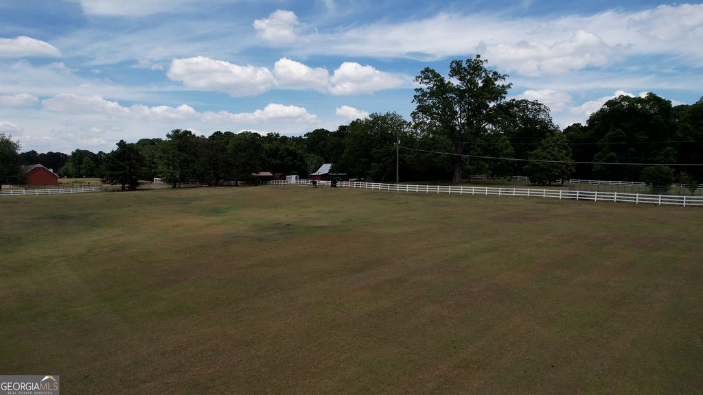 Photo of 1024 Bethany Rd, Covington, GA 31064 (MLS # 10728106)