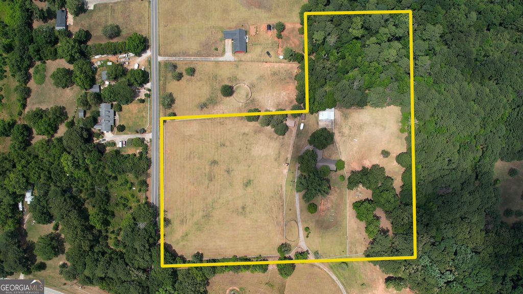 Photo of 1024 Bethany Rd, Covington, GA 31064 (MLS # 10728106)