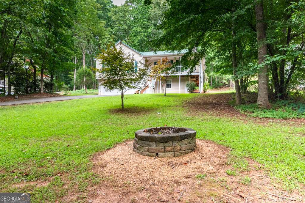 118 Hawkins Farm LN