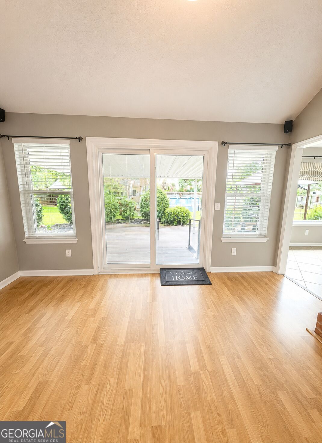 326 Silver CIR