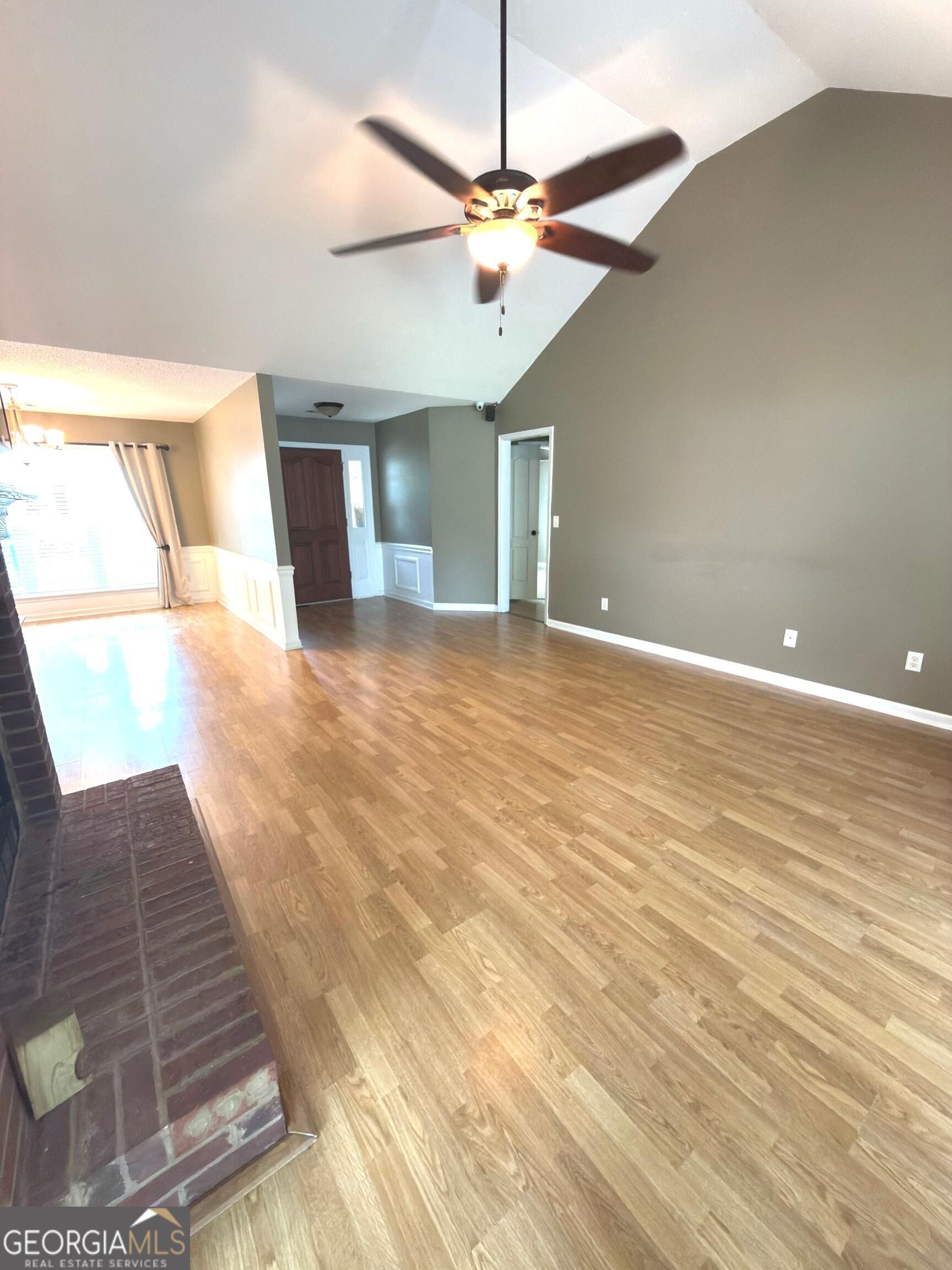 326 Silver CIR