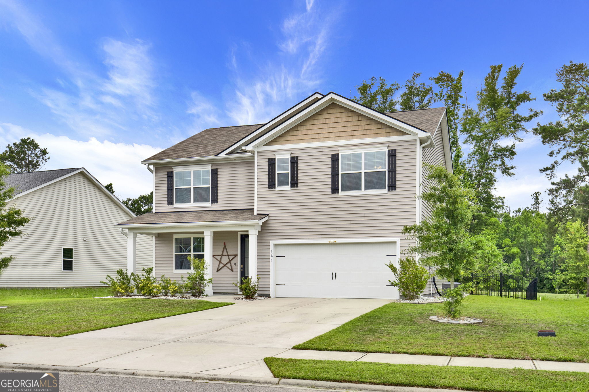 381 Hogan DR