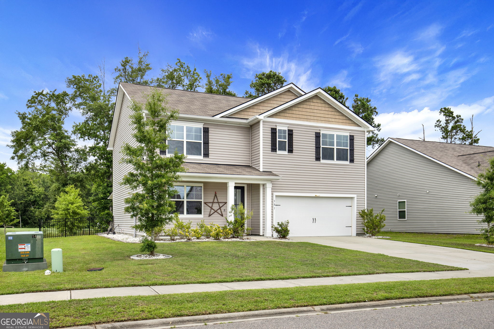 381 Hogan DR