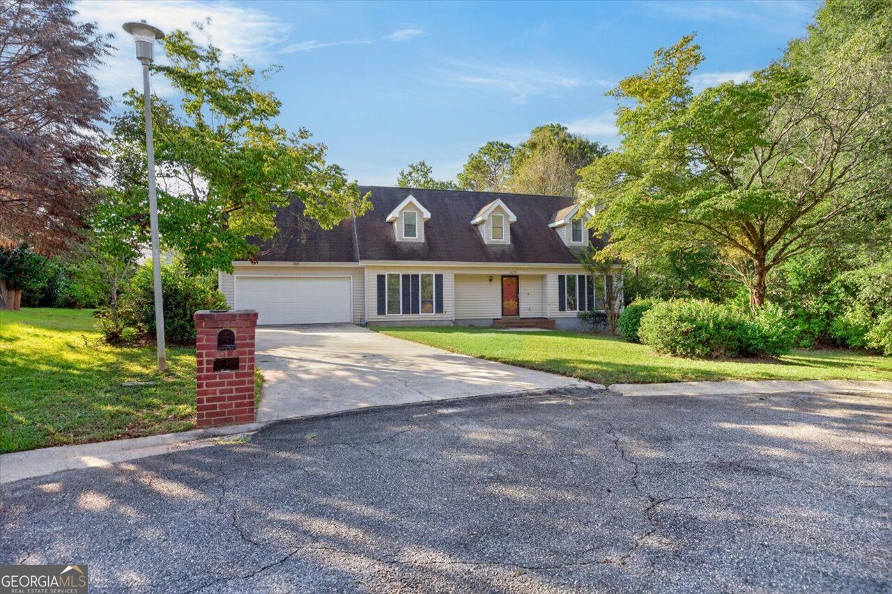 225 Blue Ridge LN