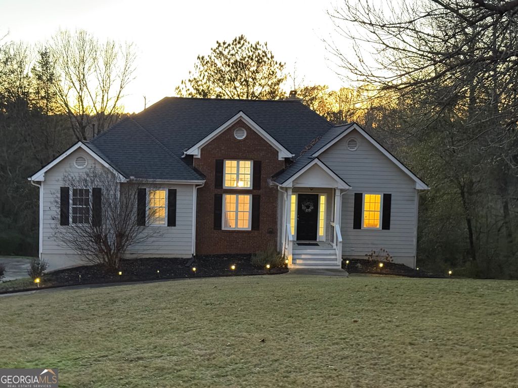Photo of 7002 Estates Court, Loganville, GA 30052 (MLS # 10652767)