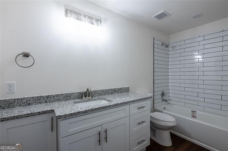 English Avenue - Residential Lease