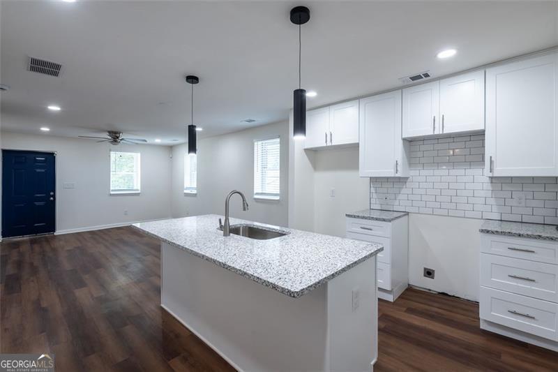 English Avenue - Residential Lease