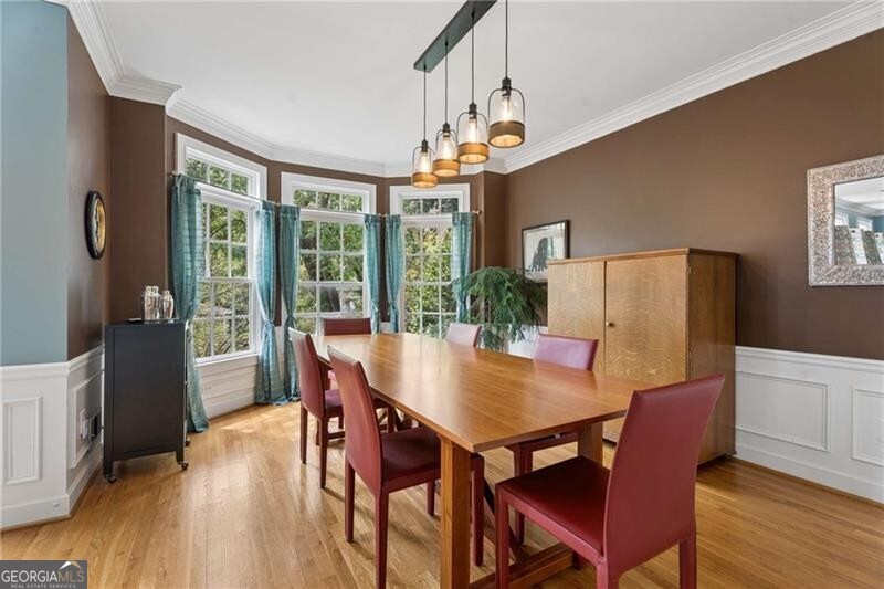 1968 Mclendon AVE NE