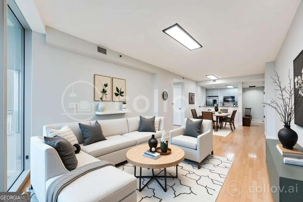 Photo of 3338 Peachtree Road NE #903, Atlanta, GA 30326 (MLS # 10817610)