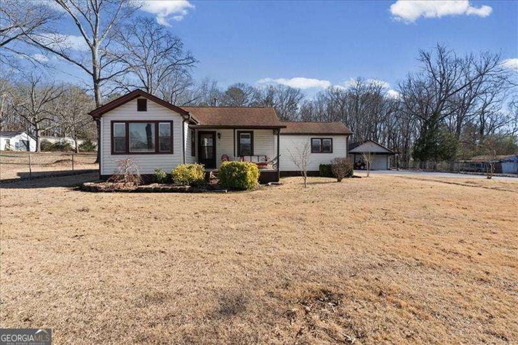 Photo of 3186 Highway 411 NE, White, GA 30184 (MLS # 10678382)