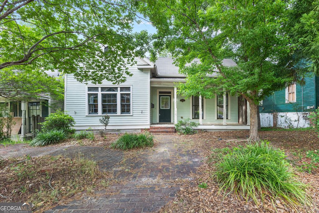 Photo of 1469 Chestnut Street, Macon, GA 31201 (MLS # 10761742)