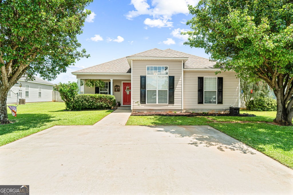 Photo of 102 Tug Court, Warner Robins, GA 31088 (MLS # 10792378)