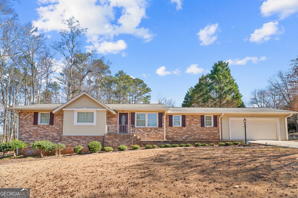 Photo of 4205 S Hurt Road SW, Smyrna, GA 30082 (MLS # 10674304)