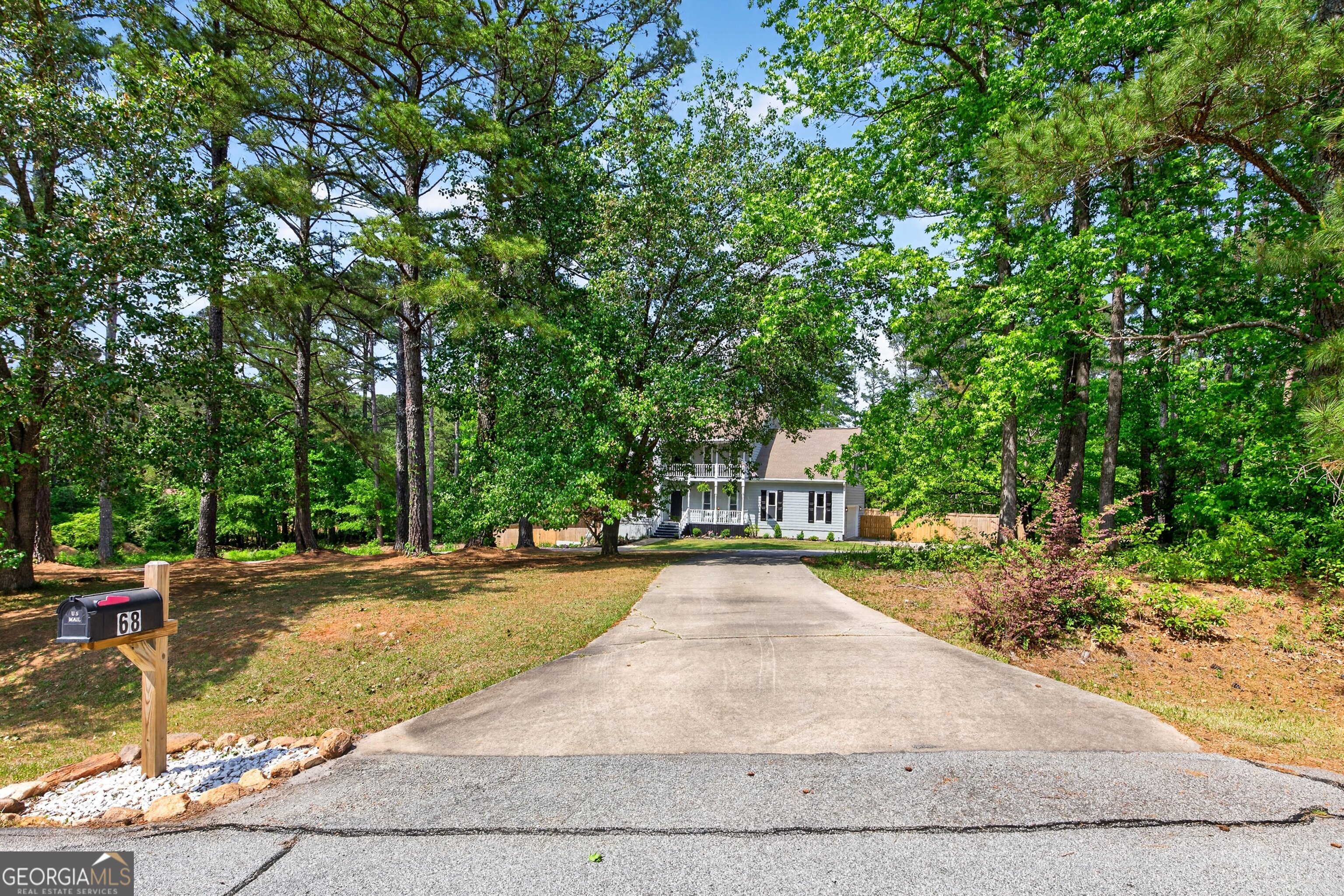 68 Dallas DR