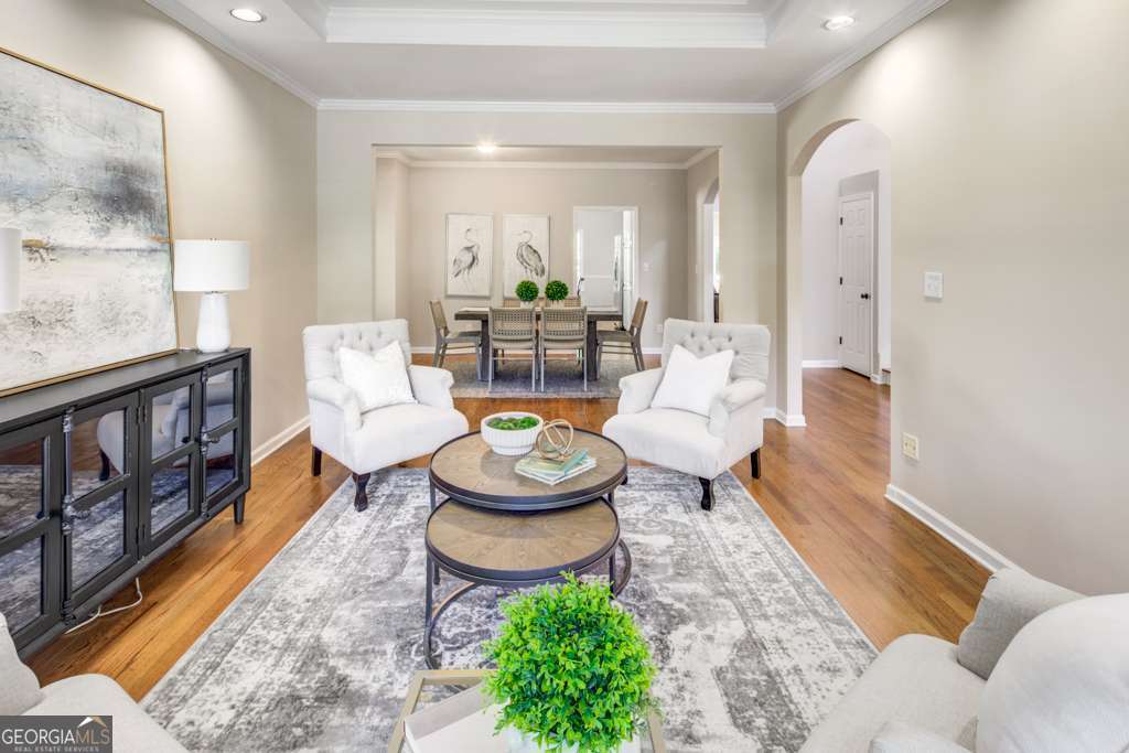 2059 Howell Mill RD NW