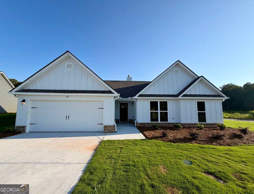 Photo of 232 Lake Meadows Drive, Winder, GA 30680 (MLS # 10830120)