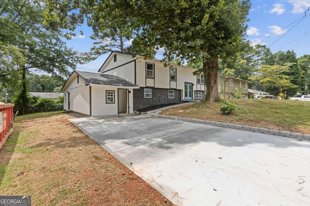 1056 Mockingbird TRL