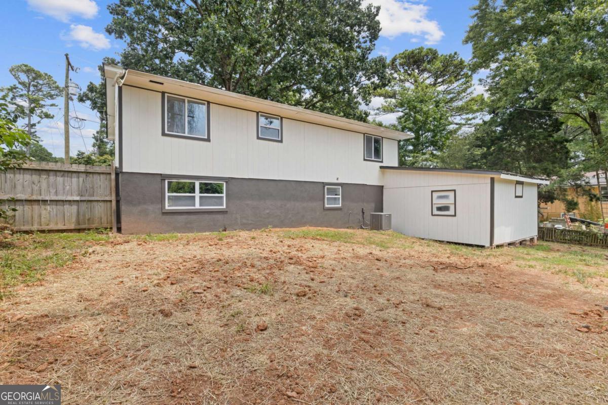 1056 Mockingbird TRL