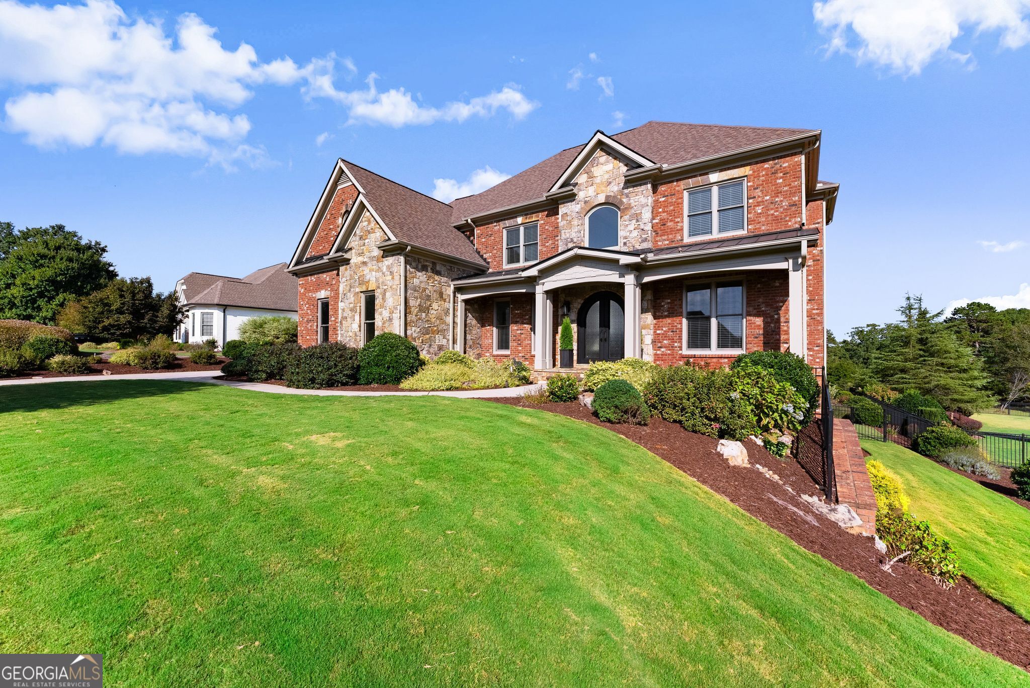 4645 Manor DR