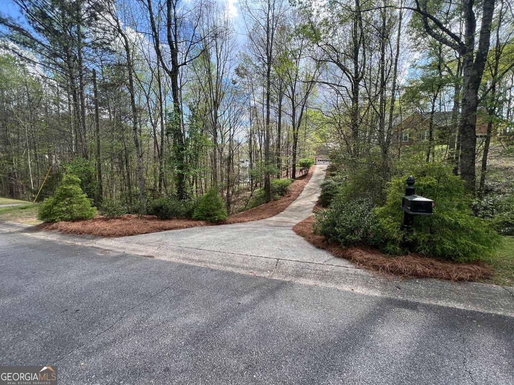 Photo of 2740 Stratfield Way, Cumming, GA 30041 (MLS # 10725515)