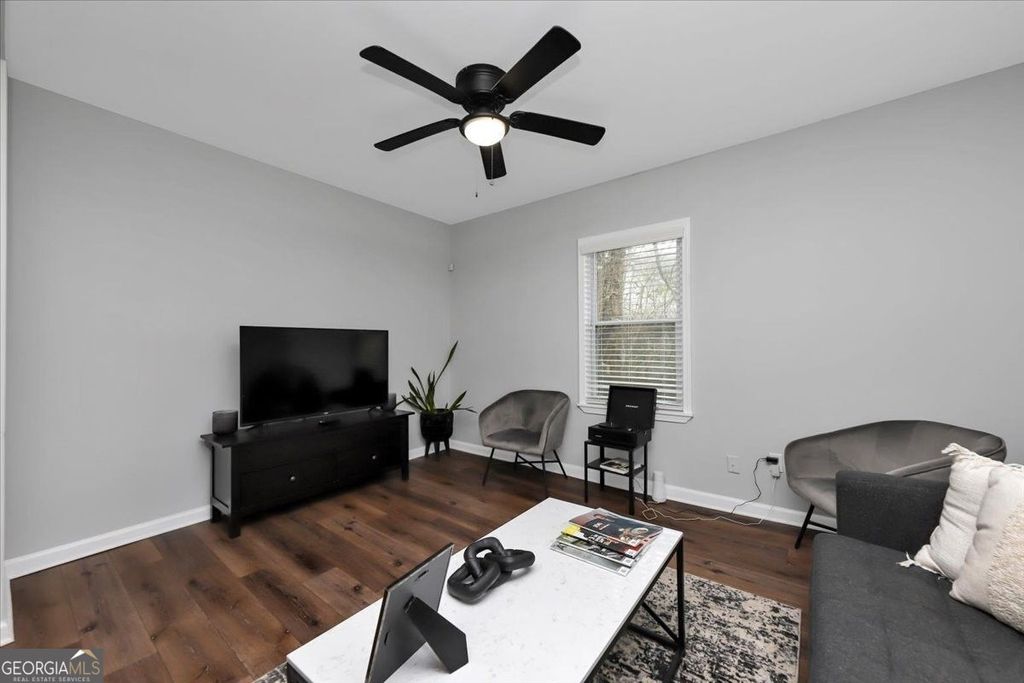 Photo of 984 Camilla Street SW, Atlanta, GA 30314 (MLS # 10805584)