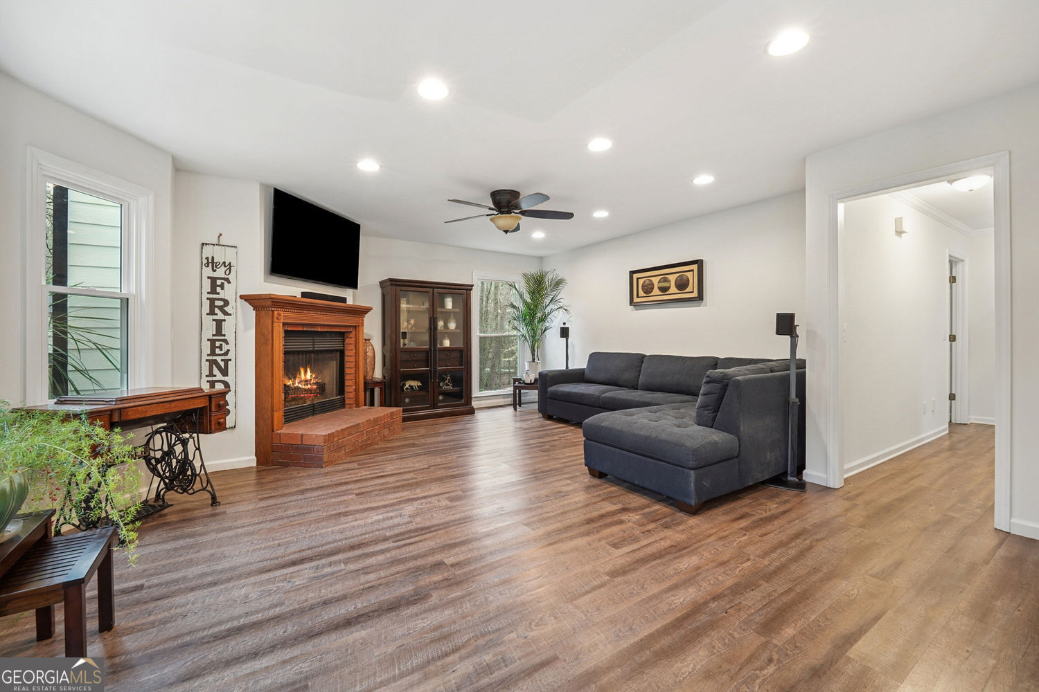 Cumming, Georgia 30041, United States, 6 Bedrooms Bedrooms, ,4 BathroomsBathrooms,Residential,Active,100952