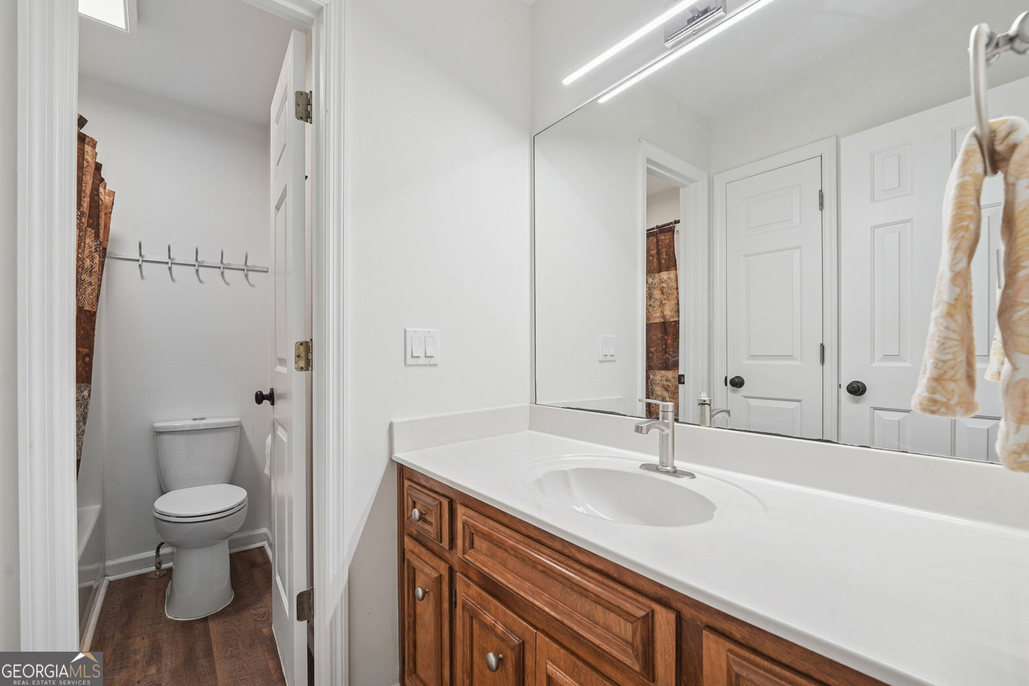 Cumming, Georgia 30041, United States, 6 Bedrooms Bedrooms, ,4 BathroomsBathrooms,Residential,Active,100952