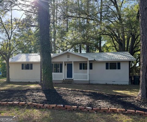 A home in Waycross