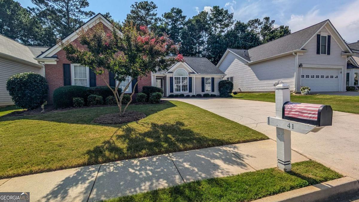 41 Bellaire LN
