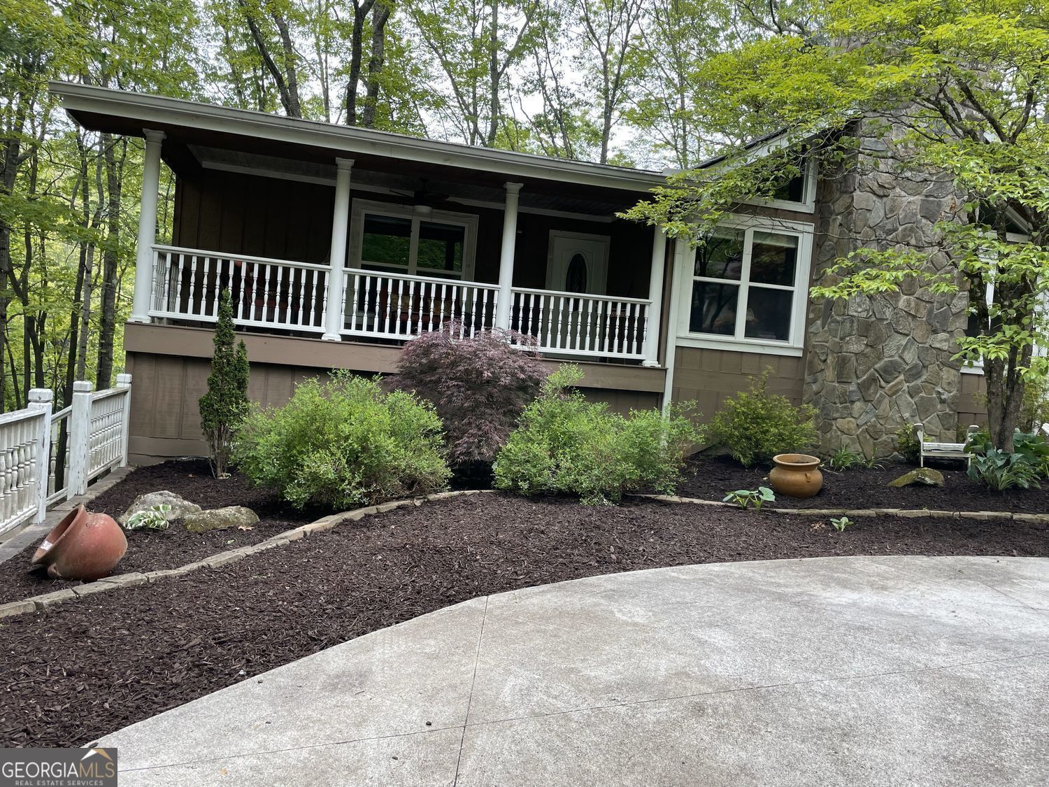334 Eagle CIR