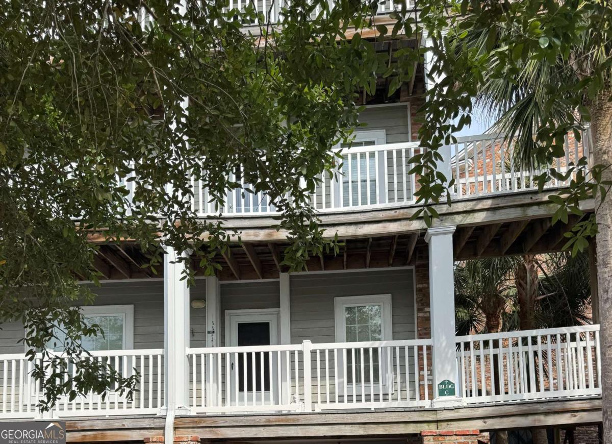 91 Screven ST C105