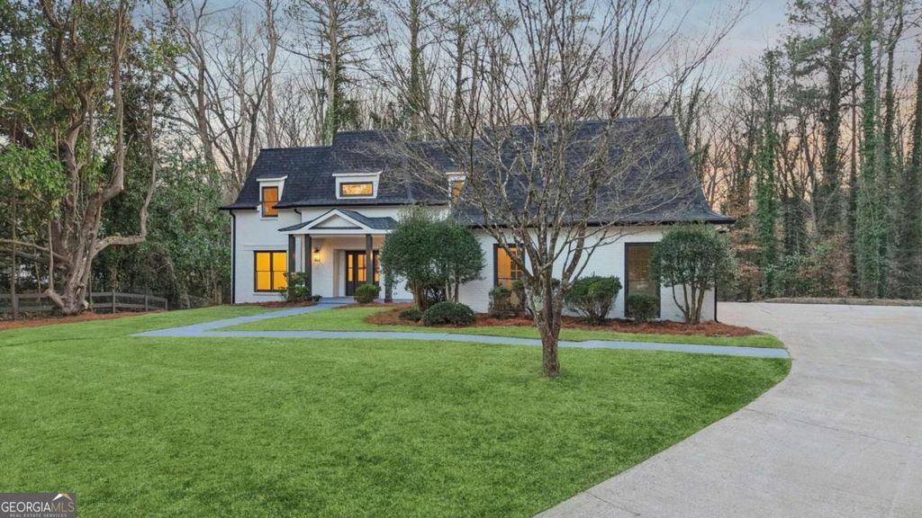 Photo of 110 Vistacrest Way, Roswell, GA 30075 (MLS # 10668677)