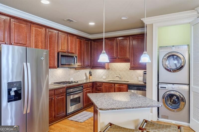 2300 Peachford RD 1205