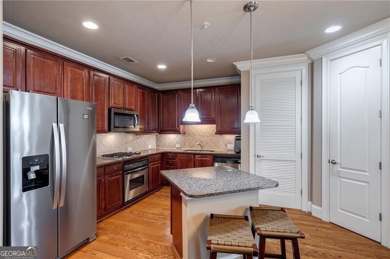 2300 Peachford RD 1205