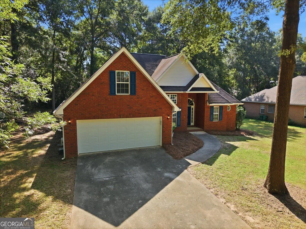 102 Quinelle Drive, Perry, GA, 31069