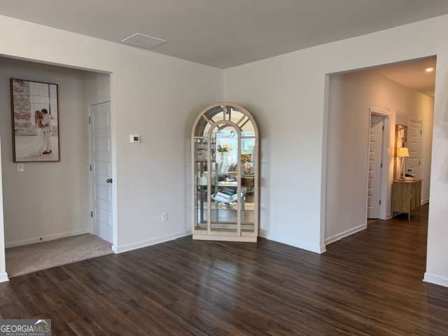 93 Royal Oak DR NE