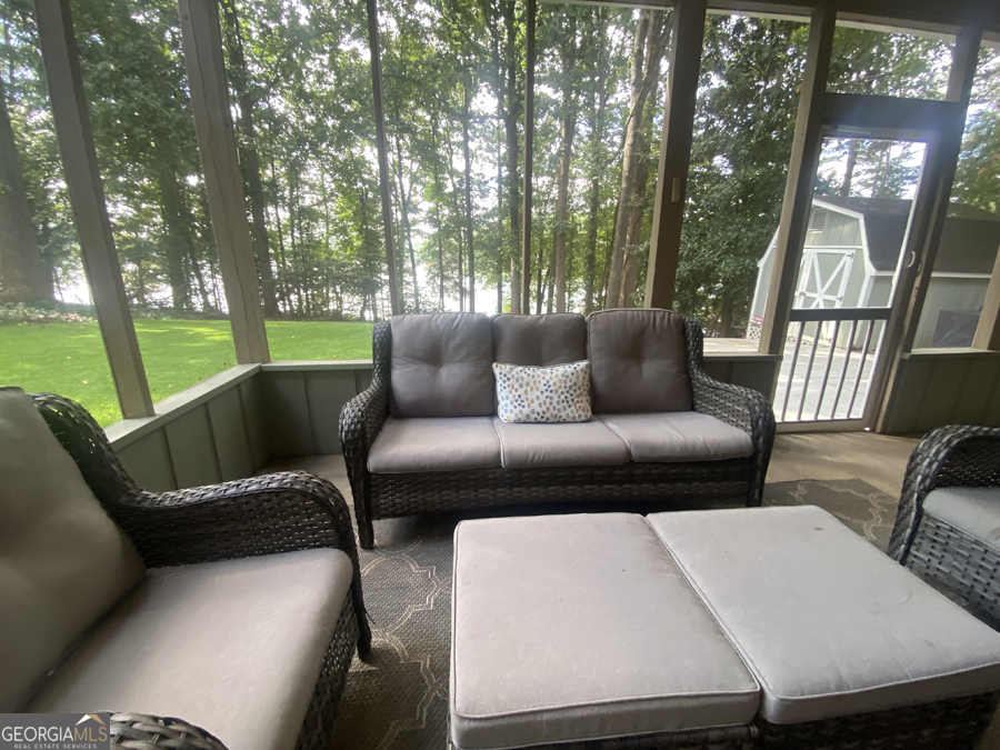 98 Rue Beau Rivage