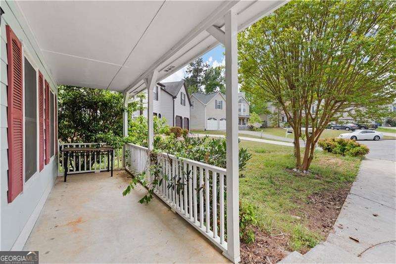 1700 English Ivey LN NW