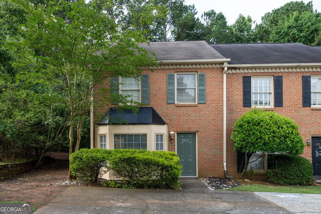 Photo of 9070 Cobbler Court, Roswell, GA 30076 (MLS # 10730018)
