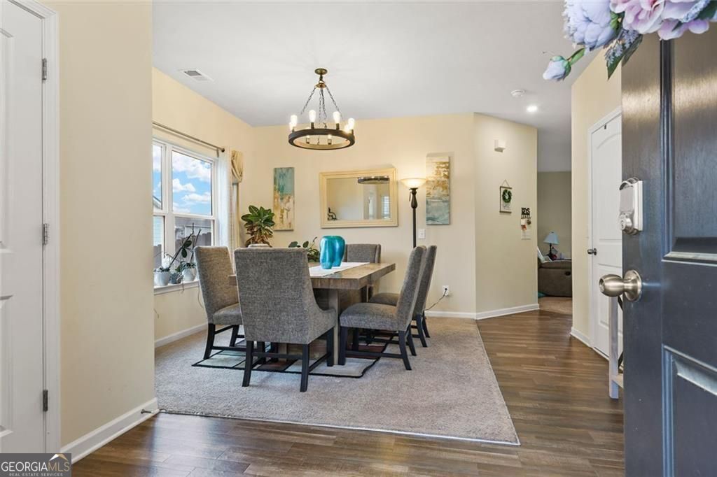59 NW Summer PL NW