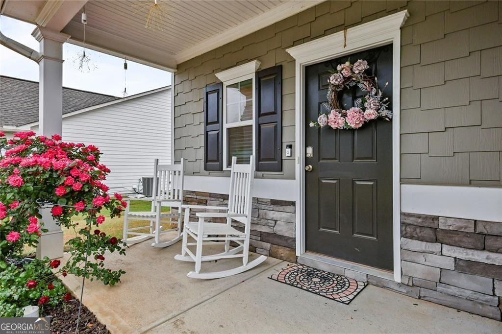59 NW Summer PL NW