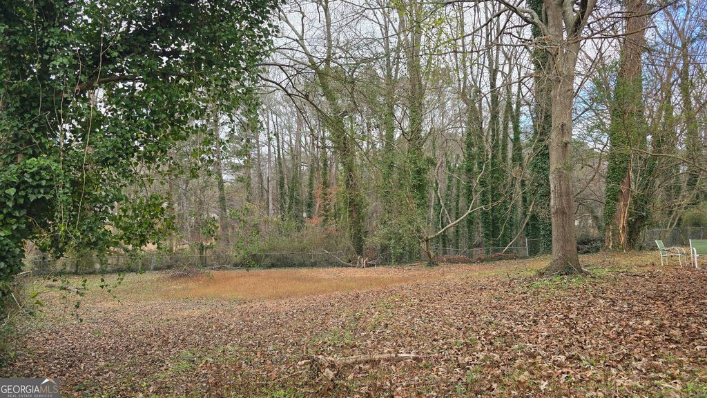 Photo of 119 Ingleside Dr, Jonesboro, GA 30236 (MLS # 10674608)