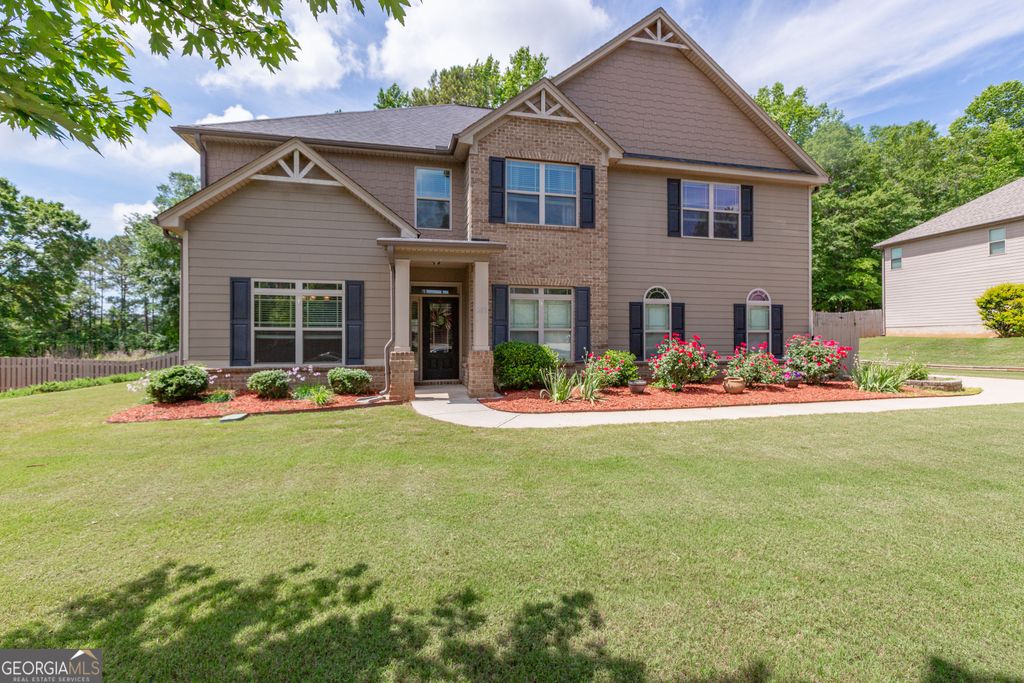 Photo of 260 Savannah Drive, Senoia, GA 30276 (MLS # 10768127)