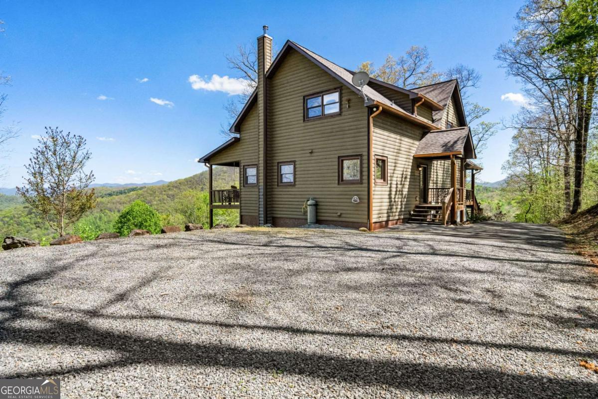 1689 Long Ridge RD