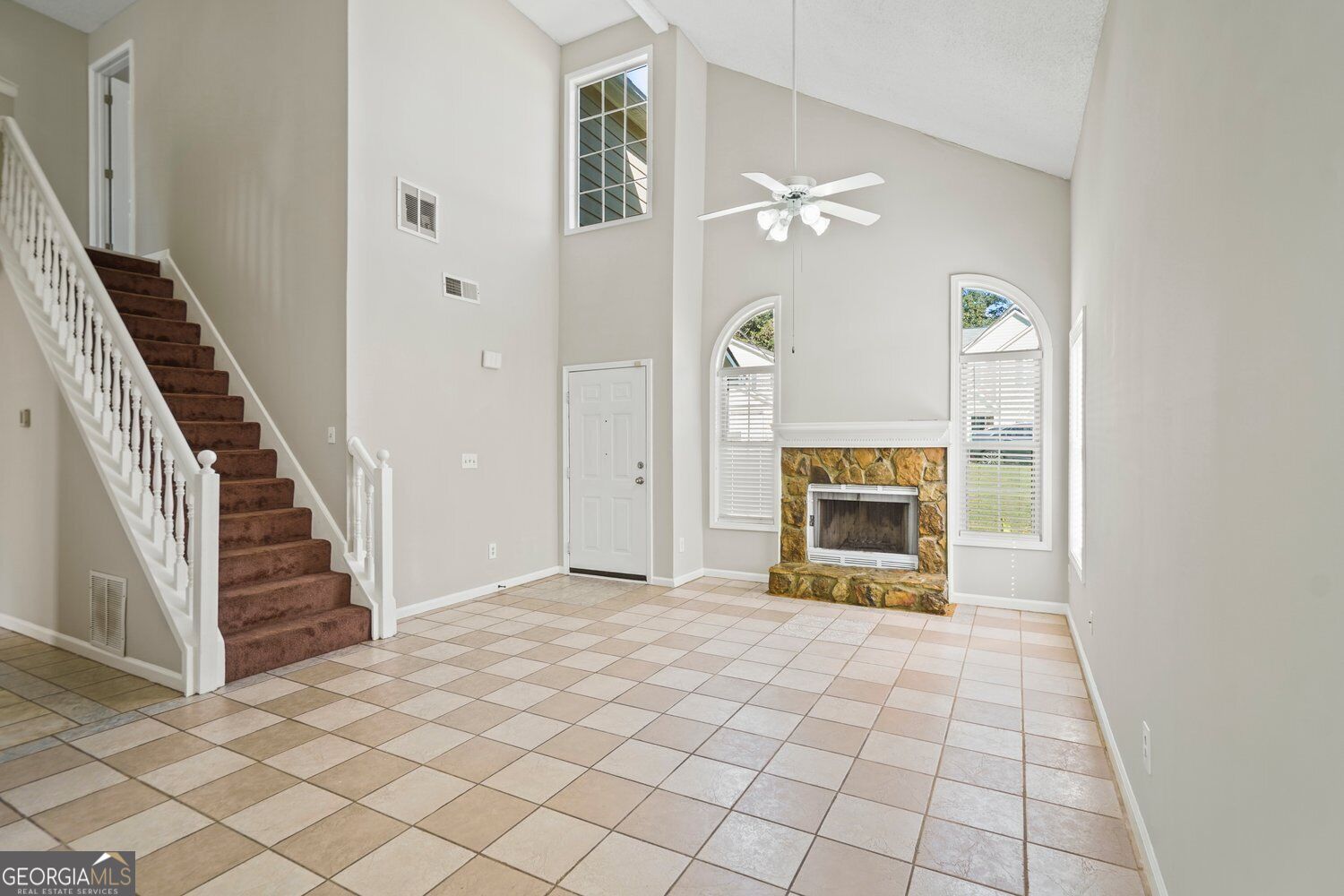 29 Alston LN SW