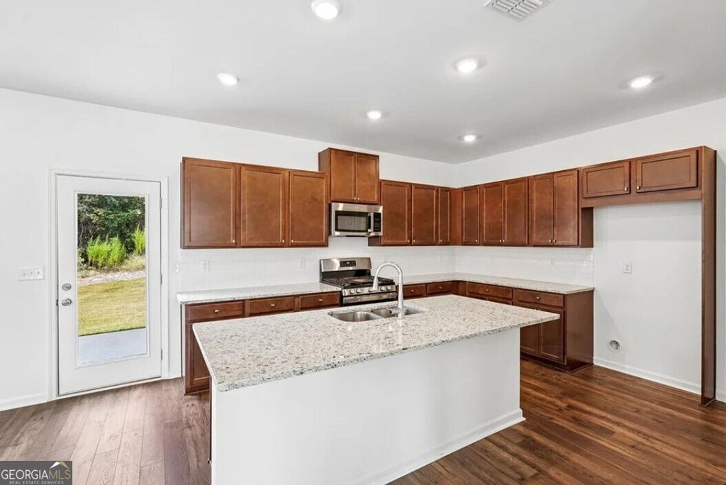 Photo of 225 Groveton Court, Euharlee, GA 30145 (MLS # 10869311)
