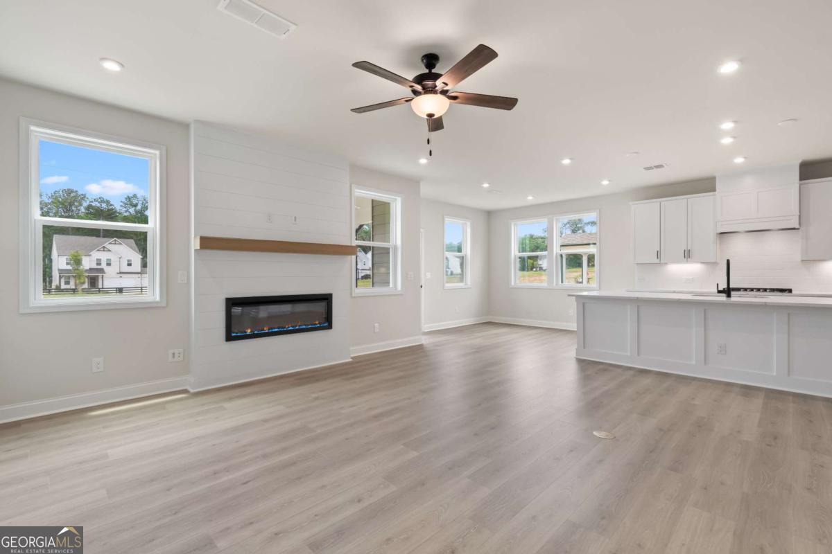5133 Hillside Haven DR